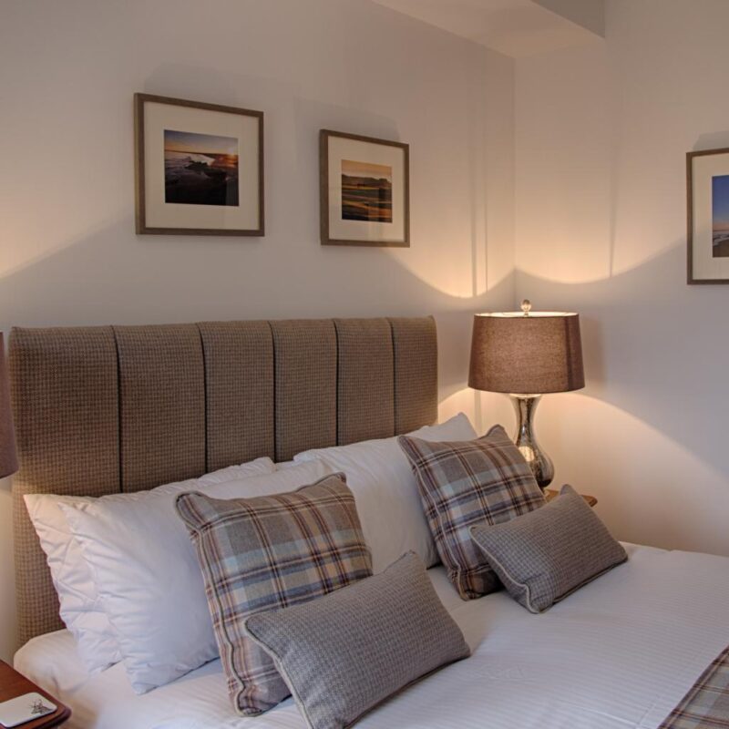 Dornoch Apt 12 14