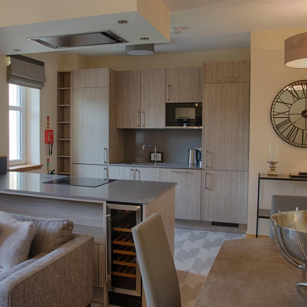 Apt 7 kitchen