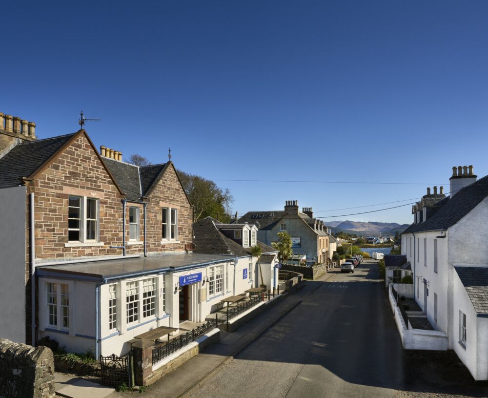 Plockton Inn Exterior