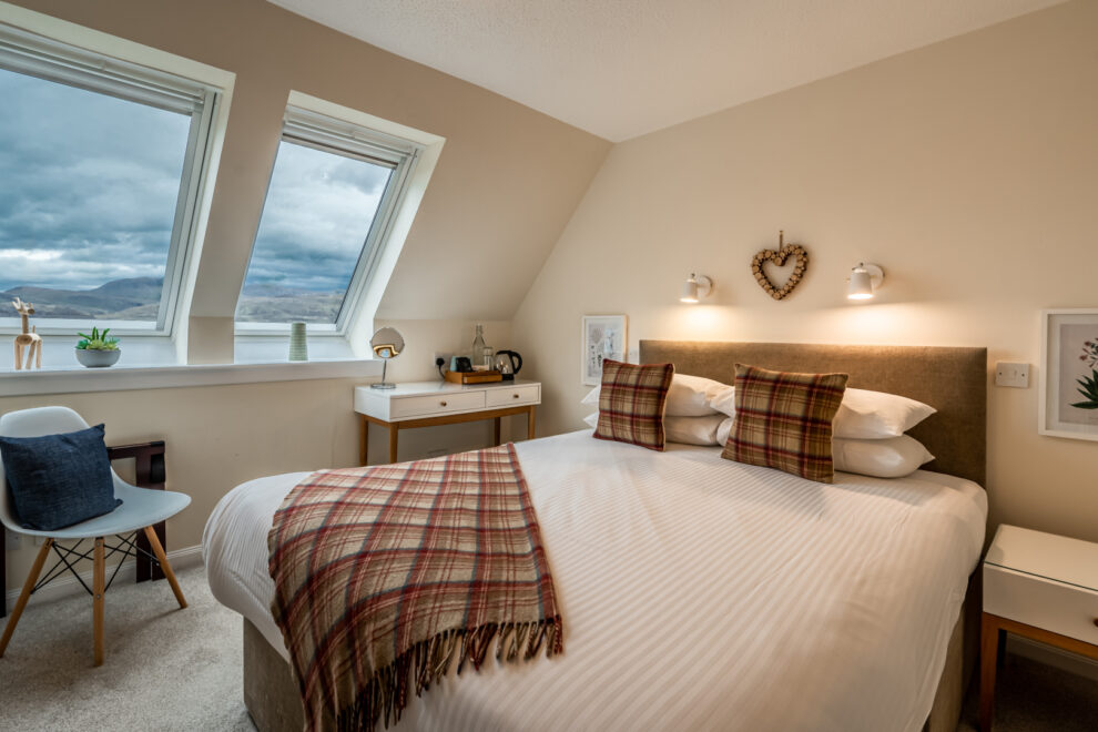 Double room with loch view